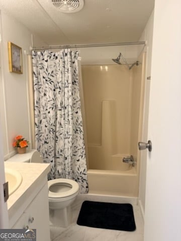 Building Photo - 215 Lynn Dr