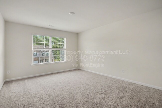 Building Photo - 11010 Austin Estates Dr