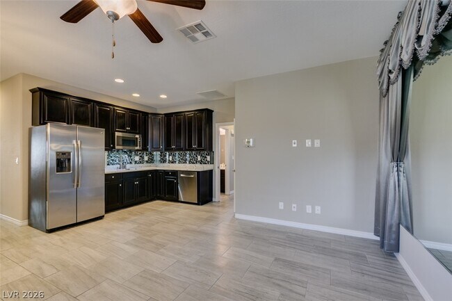 Building Photo - 12351 Champions Tour Dr