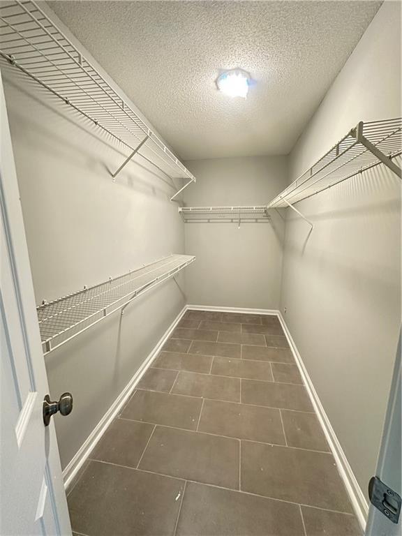 Building Photo - 510 Heathgate Dr SW