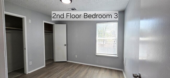 Building Photo - 4827 Cypressdale Dr