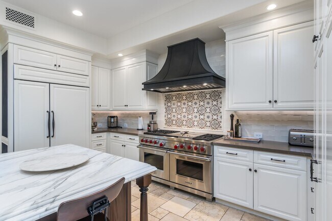 Building Photo - Flexible terms - A Rare Retreat hidden above the Canyons + Separate Guest House  Fully furnished:...