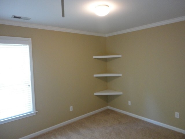 Building Photo - 104 Pearson Place