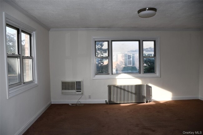 Building Photo - 1065 Fenwood Dr