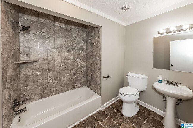 Building Photo - 1626 Mardis Dr