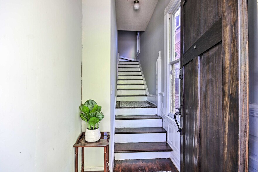 Building Photo - 262 Greene St