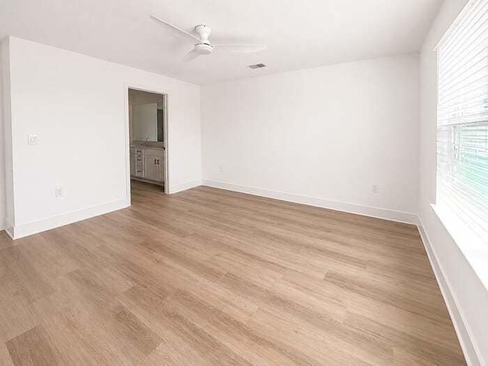 Building Photo - 124 Thibault Trce