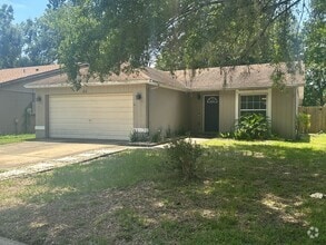 Building Photo - Modern upgrades + outdoor charm 3Bdrm 2Bat...