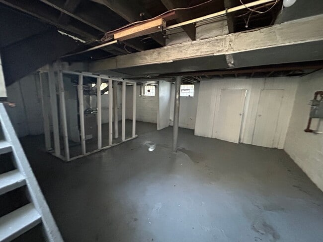 Building Photo - Coming Soon! Section 8 Accepted! Newly Ren...
