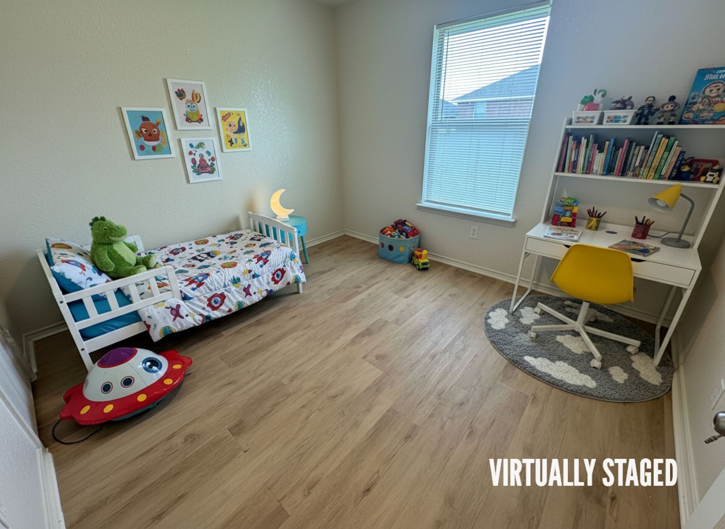 Building Photo - 2705 Alma Dr