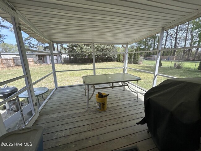 Building Photo - 1538 Clubhouse Rd