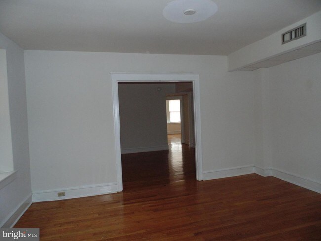 Building Photo - 7876 Spring Ave