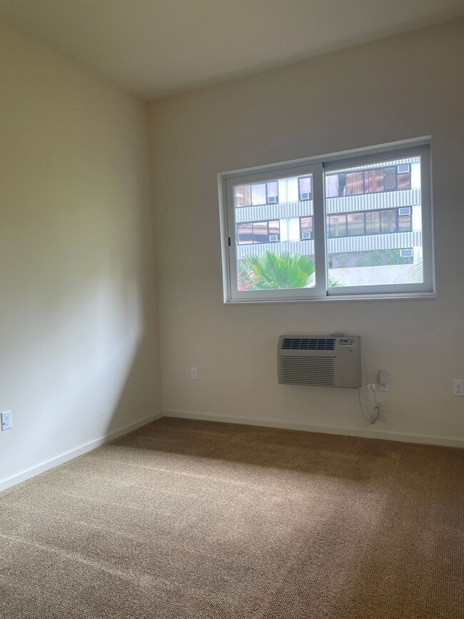 Building Photo - Cove Waikiki - Quiet, 5th Floor Condo w/ 10' Ceilings