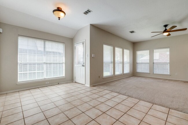 Building Photo - 11923 Stephenville Dr
