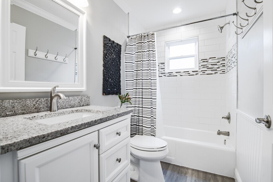 Building Photo - 101 Villa Ct