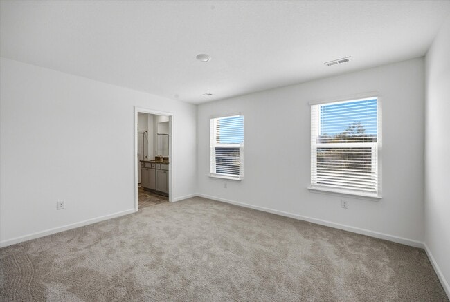 Building Photo - 702 N Saulsbury Ln