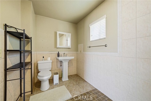 Building Photo - 1505 Canterbury Cir