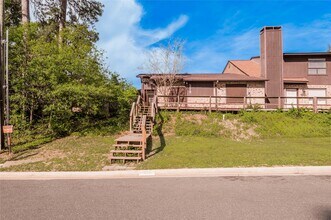 Building Photo - 514 Hickory Dr