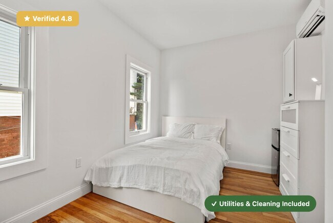 Building Photo - RoostUp Furnished Private Bedroom with Private Ensuite Bath in East Somerville!