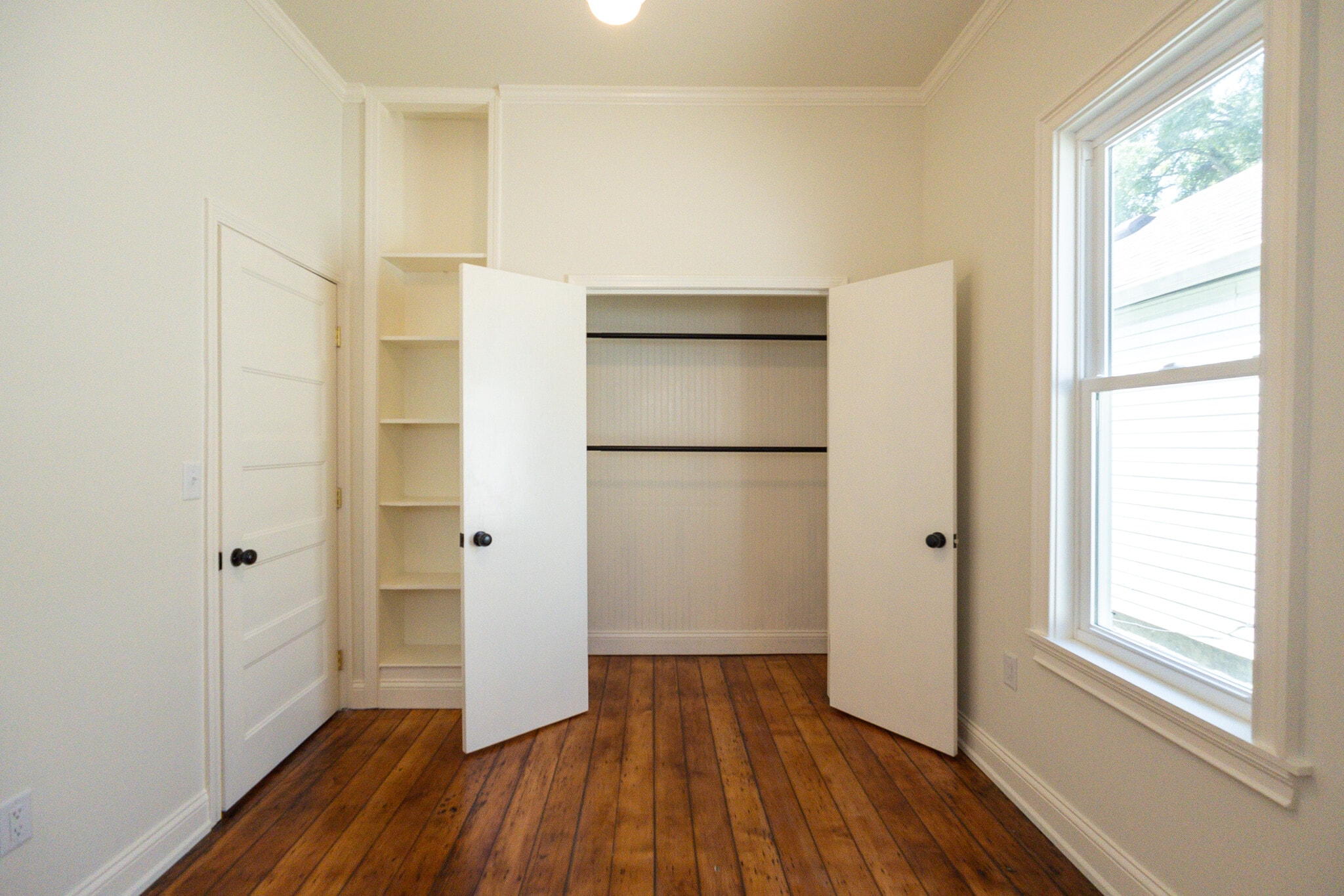 Bedroom 1 - 822 Kickapoo St