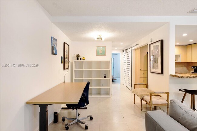 Building Photo - 338 Majorca Ave