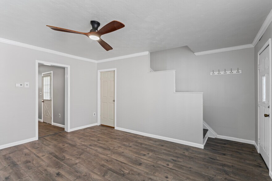 Building Photo - 2810 Edwards Way