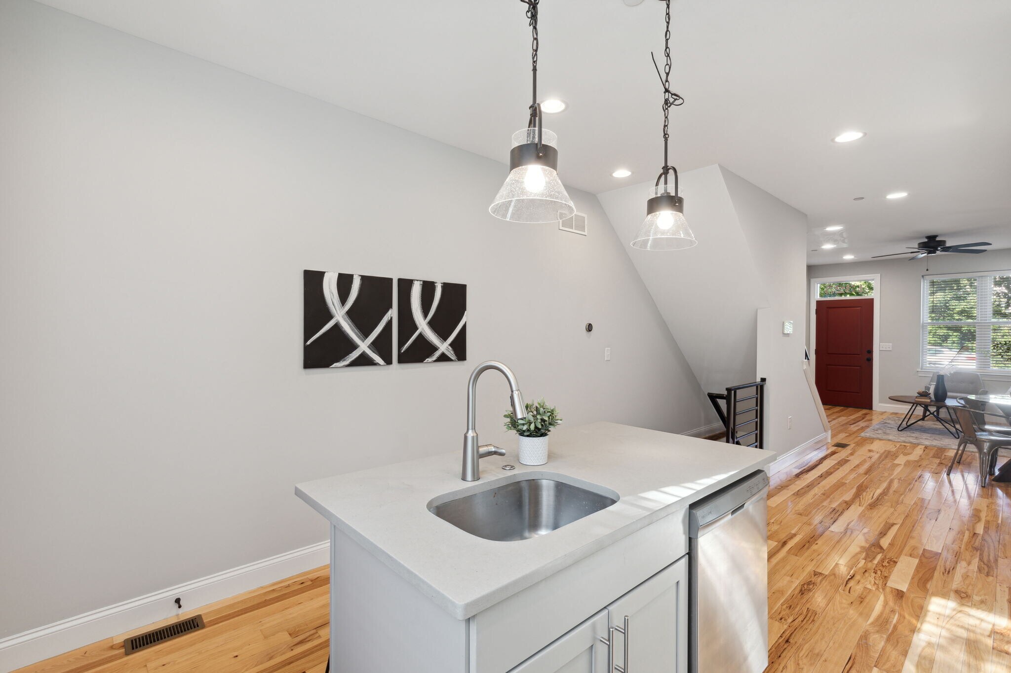 Building Photo - 1325 S Dover St