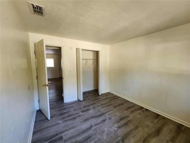 Building Photo - 701 SW 67th Terrace