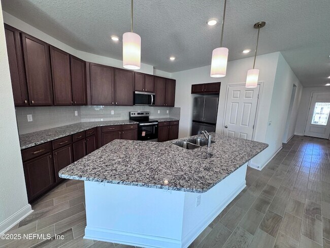 Building Photo - 11156 Spring Meadows Road Unit