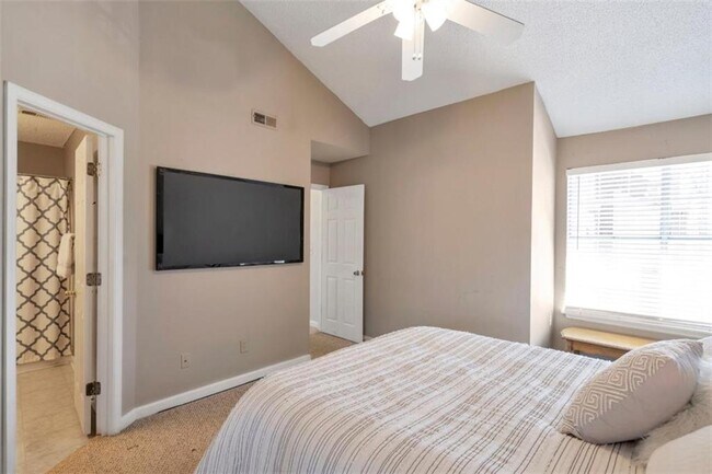 Building Photo - 818 Dunes Way