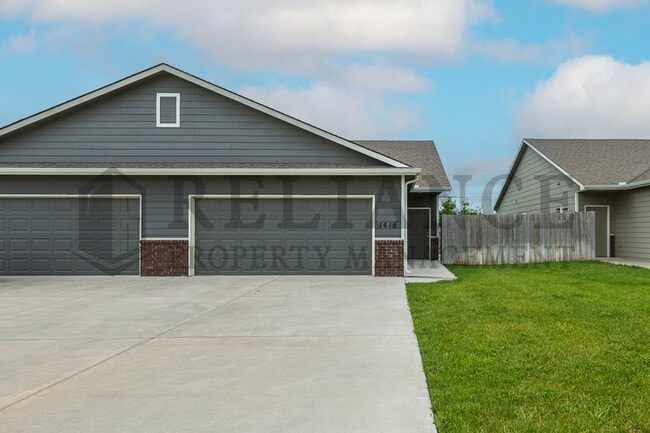 Building Photo - 1615 E Horstmann Ct