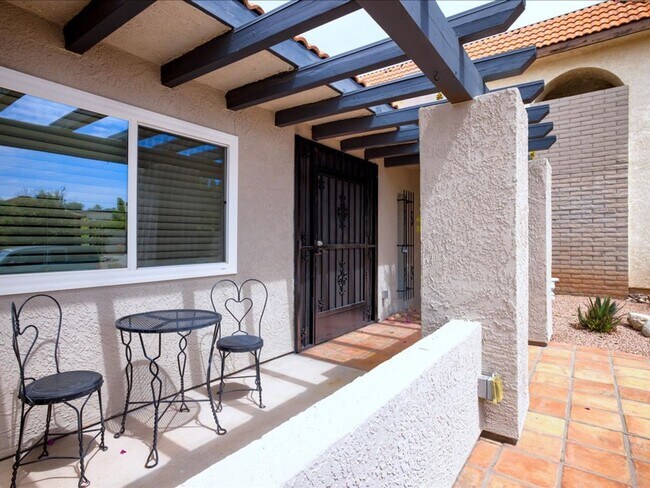 Building Photo - Scenic Living at Dorado Golf Course; 3 Bedroom 2 Bathroom