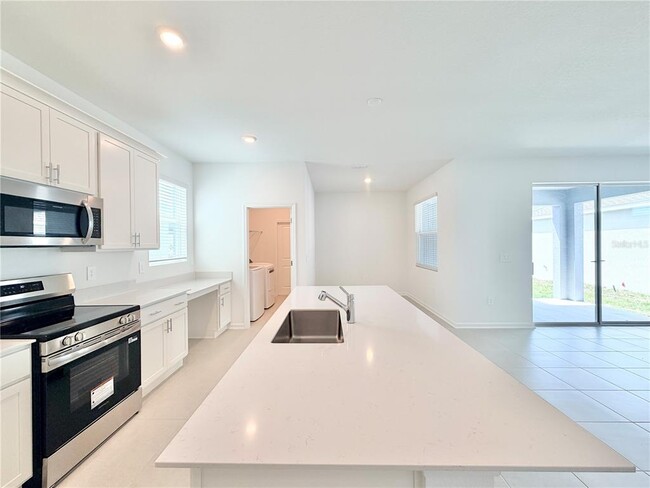 Building Photo - 6089 Meditation Dr