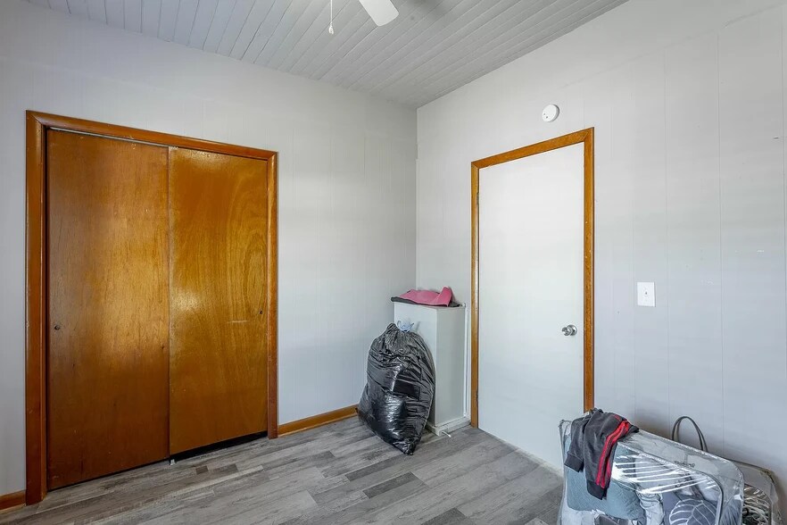 Building Photo - 206 Spruce St