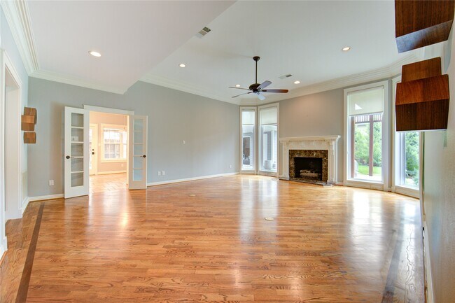 Building Photo - 607 Barkers Cove