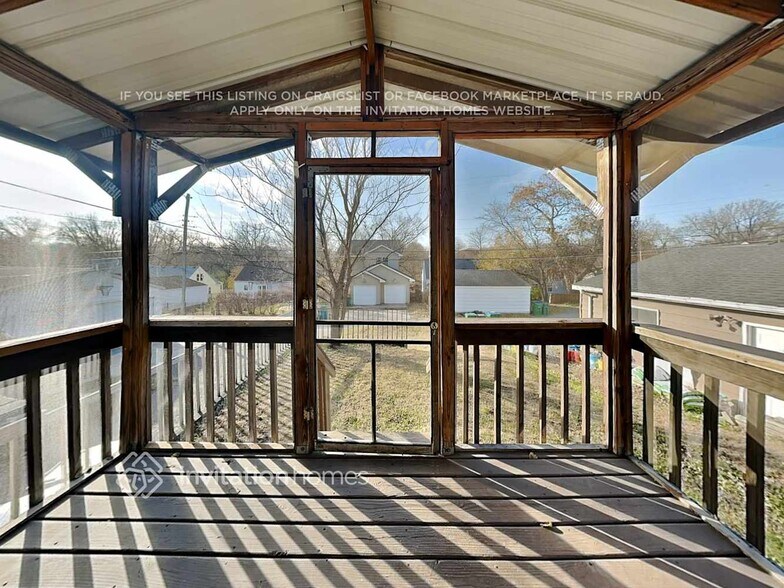 Building Photo - 3112 Nevada Ave S