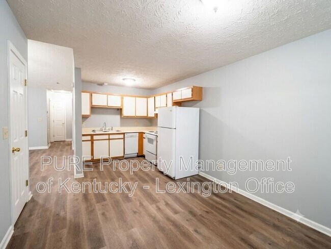 Building Photo - 1034 Marshall Park Dr