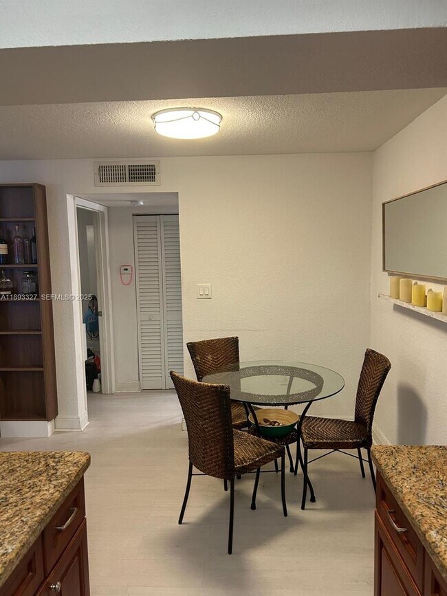 Building Photo - 15551 SW 104th Terrace