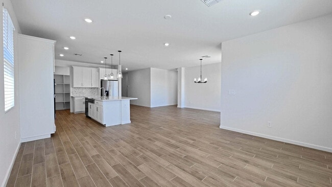 Building Photo - 17863 W Elm St