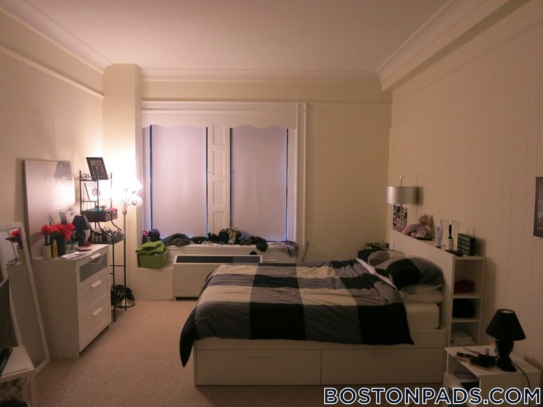 Building Photo - 62 Boylston St