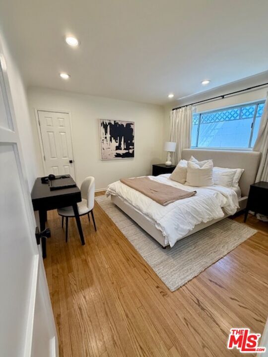 Building Photo - 2103 Holmby Ave