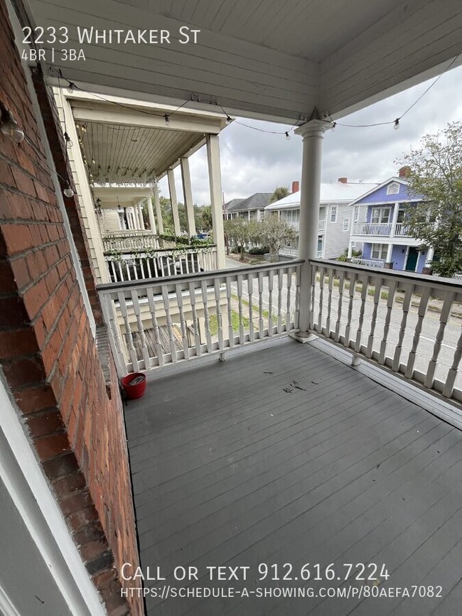 Building Photo - "Spacious 4-Bed, 3-Bath Duplex with Granit...