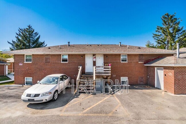 Building Photo - 264 Powell Cir