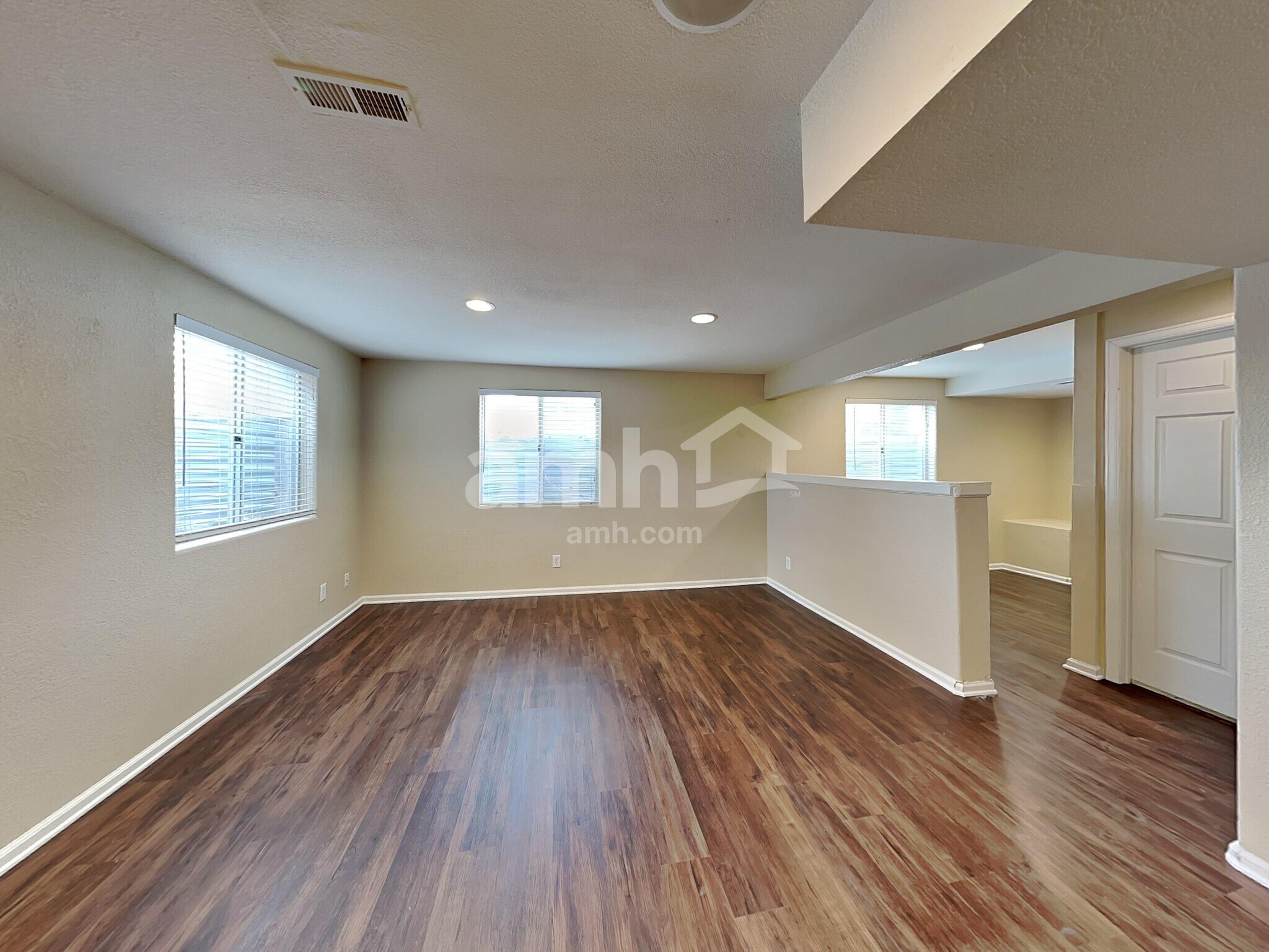 Building Photo - 10550 Mount Columbia Pl