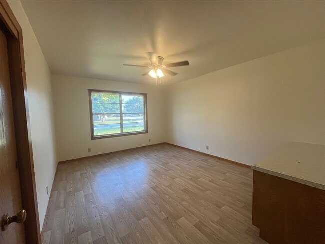 Building Photo - 106 Jane Dr