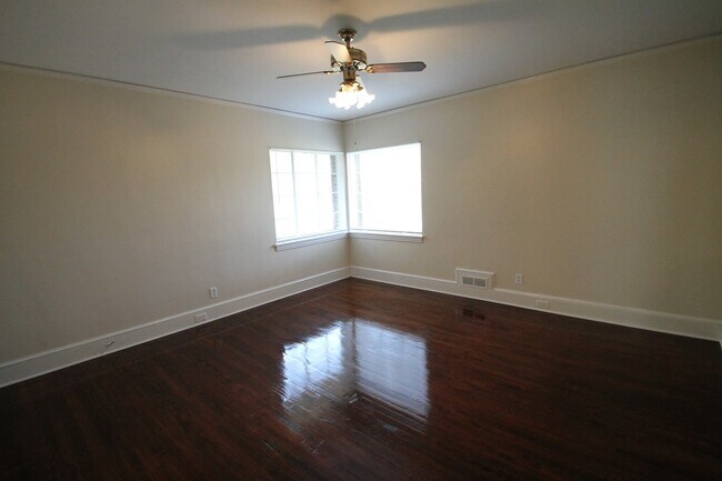 Building Photo - 2845 Blaney Rd