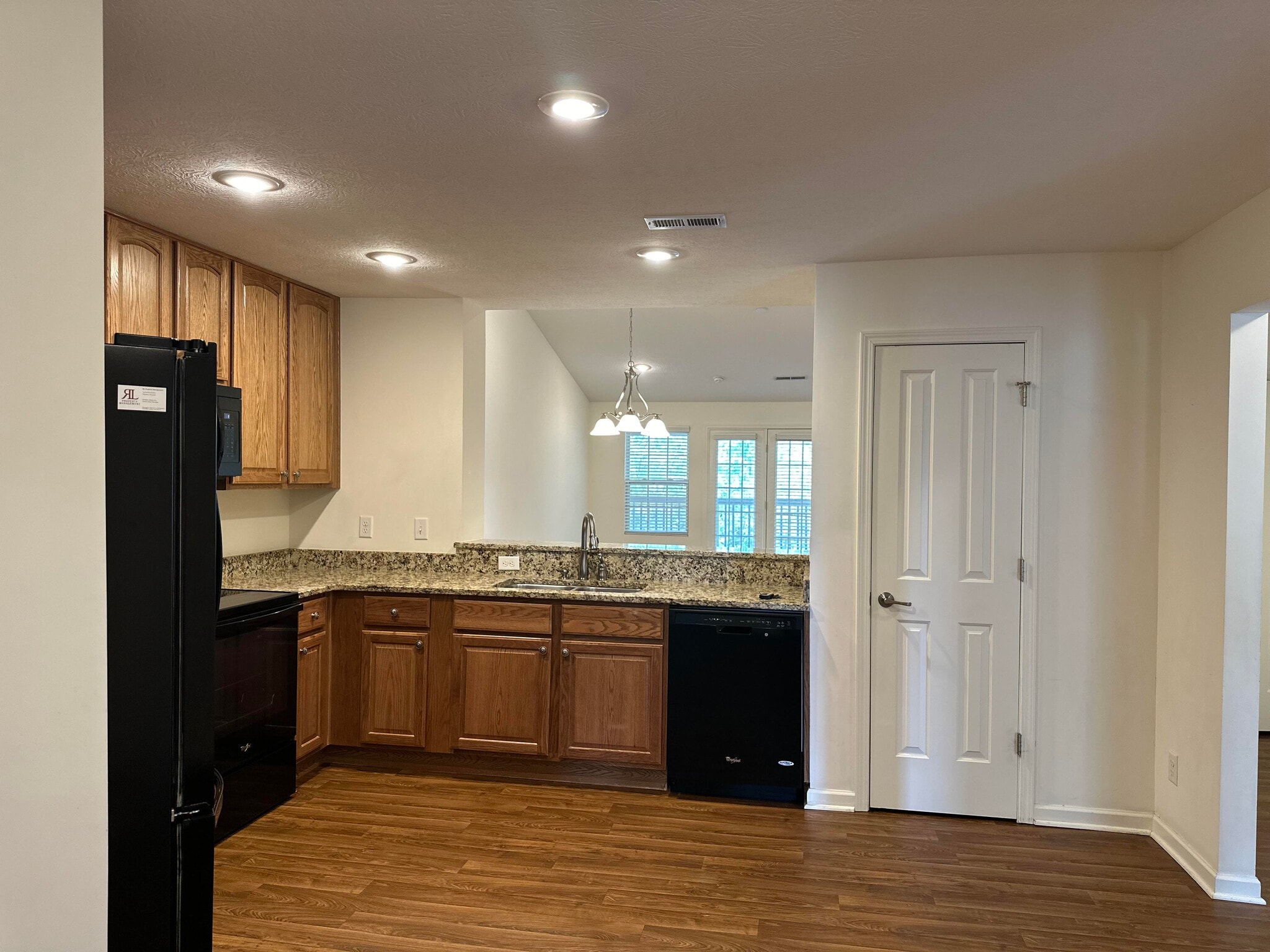 Kitchen with Pantry - 5468 Nottinghamshire Ln