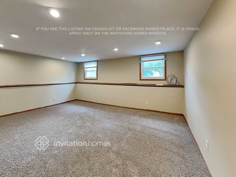 Building Photo - 2457 Spruce Pl