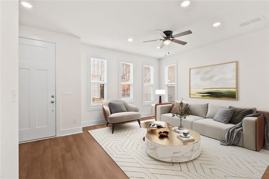 Building Photo - 195 W Lake Ave NW