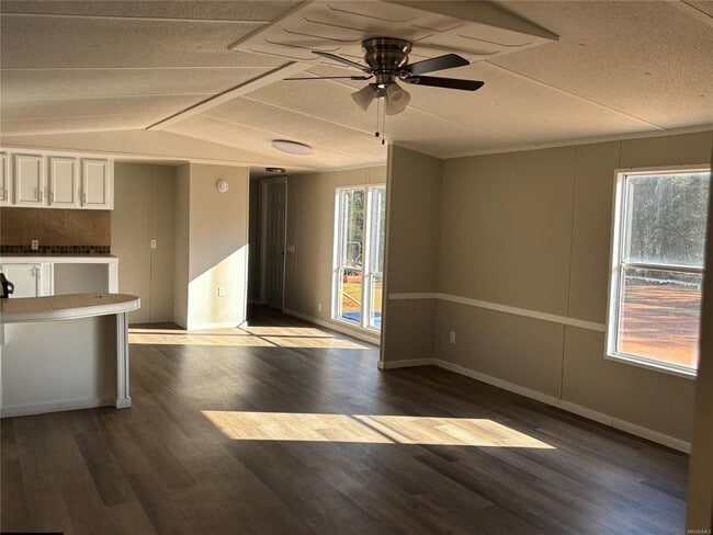 Building Photo - 1334 Aquila Dr